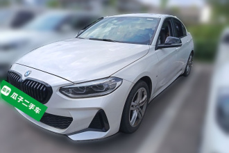 宝马1系 2021款 改款 120i M运动曜夜版