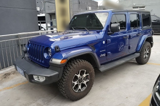 Jeep 牧马人 2019款 2.0T Sahara 四门版 国VI