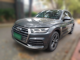 奥迪Q5L 2018款 40 TFSI 荣享进取型 国V