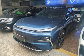 吉利银河 银河星耀8 2025款 130km EM-P 星舰版