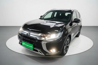 三菱 欧蓝德 2019款 2.0L 两驱畅享版 5座 国V