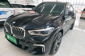 宝马X5 2022款 改款 xDrive 40Li M运动套装