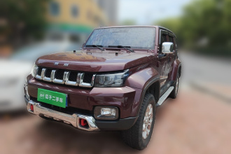 北京越野 北京BJ40 2018款 PLUS 2.0T 手动四驱尊贵版 国V