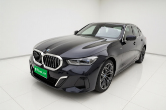 宝马5系 2025款 530Li 尊享型 M运动套装