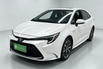 丰田 雷凌 2023款 智能电混双擎 1.8L 豪华版