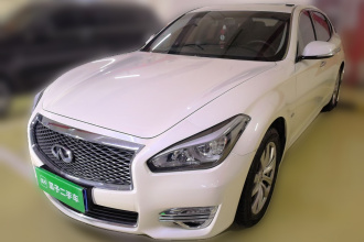 英菲尼迪Q70 2019款 Q70L 2.0T 精英版