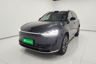 鸿蒙智行 问界M9 2024款 增程 Ultra版 42kWh 6座版