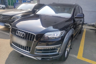 奥迪Q7 2015款 40 TFSI 典藏型