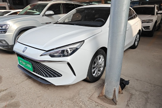 荣威i5 2023款 1.5L CVT豪华版