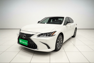 雷克萨斯ES 2021款 260 卓越版
