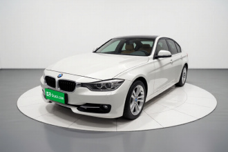 宝马3系 2015款 320i 超悦版运动设计套装