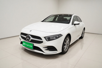 奔驰A级 2020款 改款 A 200 L 运动轿车动感型