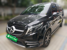 奔驰V级 2022款 V 260 L 长轴距豪华版