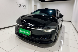 极氪007 2025款 后驱智驾版 75kWh