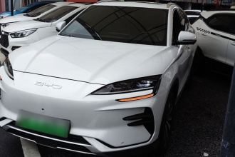 比亚迪 宋PLUS新能源 2024款 荣耀版 EV 520km 尊贵型