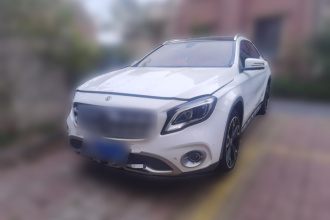 奔驰GLA 2017款 GLA 220 4MATIC 时尚型