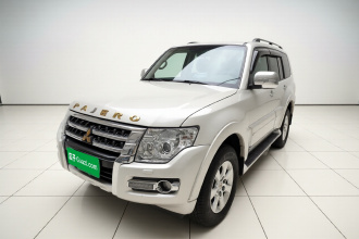 三菱 帕杰罗(进口) 2019款 3.0L 自动尊贵版