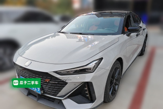 长安UNI-V 2022款 1.5T 尊贵型