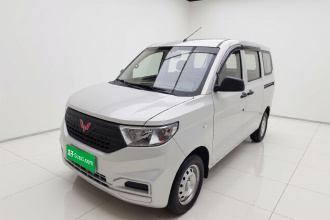 五菱汽车 五菱宏光V 2022款 1.5L劲取版电动助力LAR