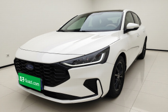 福特 福克斯 2022款 两厢 EcoBoost 180 自动竞速版