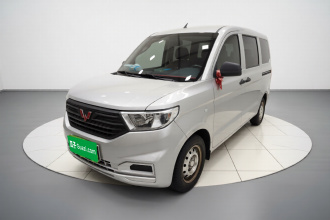 五菱汽车 五菱宏光V 2022款 1.5L劲取版电动助力LAR