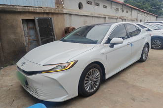 丰田 凯美瑞 2024款  双擎 2.0HG 尊贵版