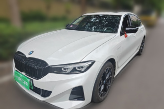 宝马i3 2024款 eDrive 40 L 曜夜套装