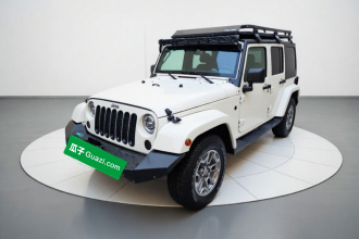 Jeep 牧马人 2017款 3.0L Sahara 四门舒享版