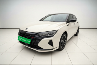 东风风神 奕炫MAX 2021款 1.5T 超酷潮爸版