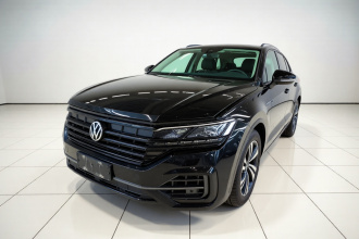 大众 途锐 2022款 3.0TSI 锐享版 曜黑运动套装