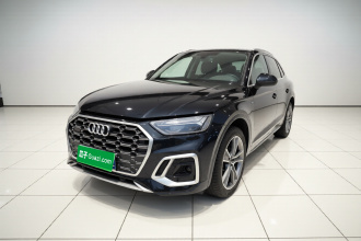 奥迪Q5L 2022款 45T 豪华动感型