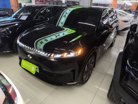 东风奕派 eπ008 2025款 210Ultra增程版 5座