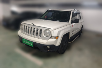 Jeep 自由客 2014款 2.4L 蛇行珍藏版