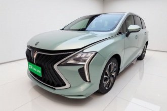东风风行 风行游艇 2022款 1.5T DCT逐浪版