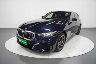 宝马i5 2024款 eDrive 35L M运动套装