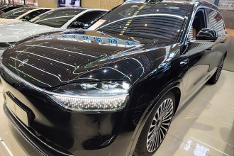 鸿蒙智行 问界M9 2024款 增程 Max版 42kWh 6座版