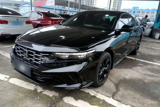 本田 雅阁 2025款 运动系列 260TURBO 豪华版