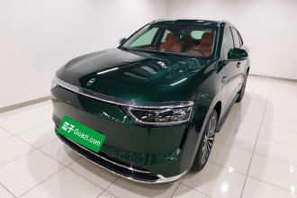 鸿蒙智行 问界M8 2025款 增程 Ultra版 53.4kWh 6座版 (192线激光雷达）