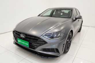 现代 索纳塔 2022款 380TGDi 自动20周年纪念款