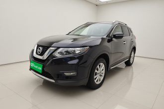 日产 奇骏 2022款 2.0L 两驱智联舒享版