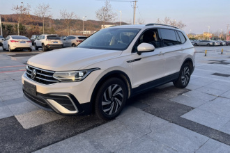 大众 途观L 2022款 330TSI 自动两驱舒享版