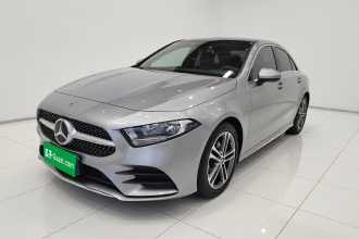 奔驰A级 2022款 改款 A 180 L 运动轿车