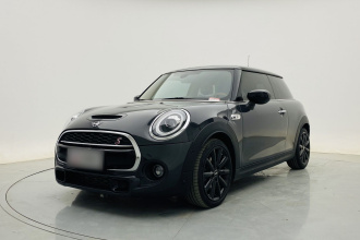 MINI 2021款 2.0T COOPER S 经典派