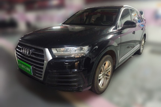 奥迪Q7 2018款 40 TFSI 舒适型