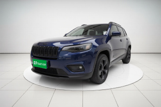 Jeep 自由光 2020款 2.0T 四驱夜鹰版