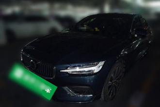 沃尔沃S60 2023款 B4 智远豪华版