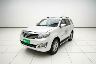 丰田 Fortuner 2015款 2.7L 标准版