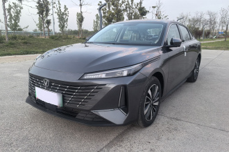 长安 逸动PHEV 2025款 智慧新蓝鲸 145KM 战舰版