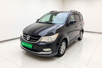 宝骏730 2016款 1.5L 手动舒适型 7座 国V