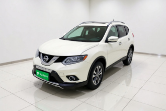 日产 奇骏 2014款 2.5L CVT豪华版 4WD